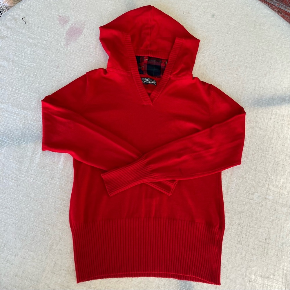 Almost Famous Red V-Neck hoodie women’s Sweater size large. Buttery soft.